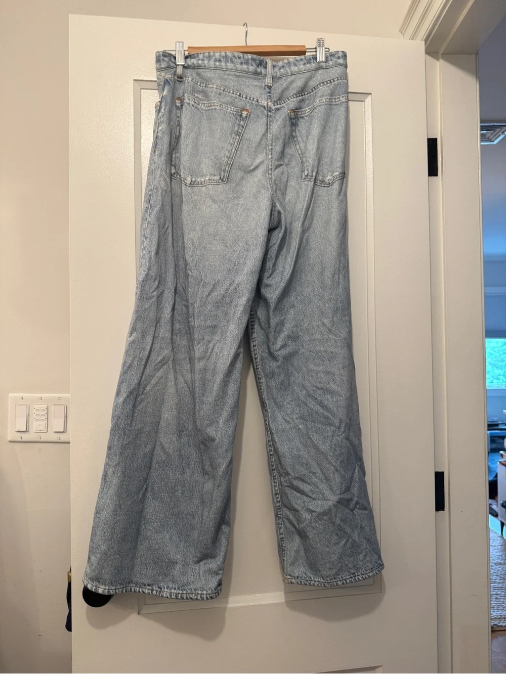 Rag & Bone sweatshirt feel jeans